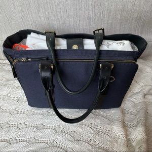 India Hicks Duchess of Windsor Navy Bag Laptop